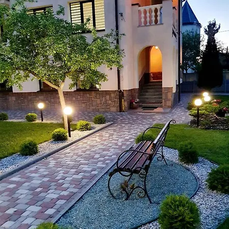 Zenko Guest house *
