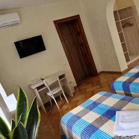 Zenko Guest house